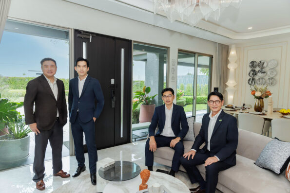 “บ้านอยู่ดีทั้งชีวิต! พฤกษา จับมือ “ทอสเท็ม” นำนวัตกรรมประตูหน้าต่างมาตรฐานญี่ปุ่น เสริมความปลอดภัย–ลดค่าไฟ”